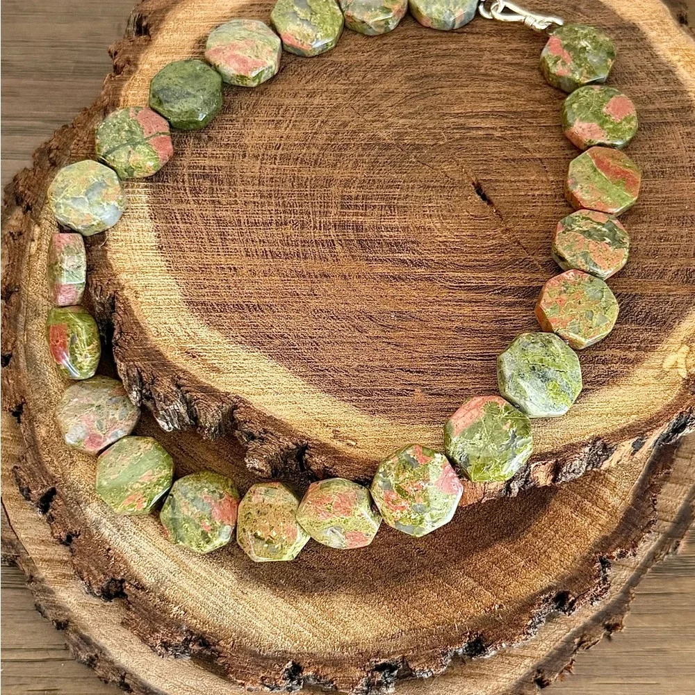 Unakite Octagon Gemstone Necklace - Picture 5 of 11